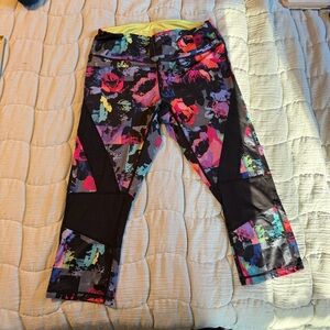 Nicole Miller Vibrant Floral Leggings